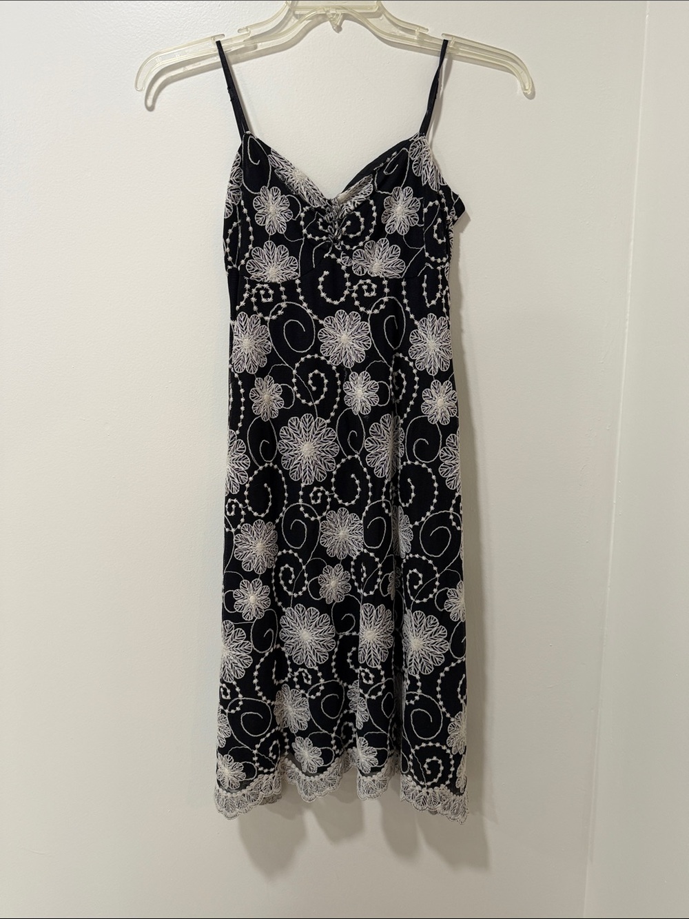 *New with tags’ Max Edition Dress with White Floral detail